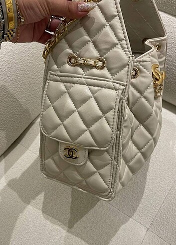  Beden Chanel çapraz askılı 27 cm birinci sınıf malzeme 