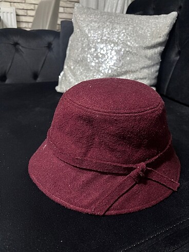 LC Waikiki Bordo şapka