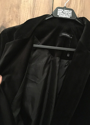 34 Beden siyah Renk Kadife kumaşlı ceket