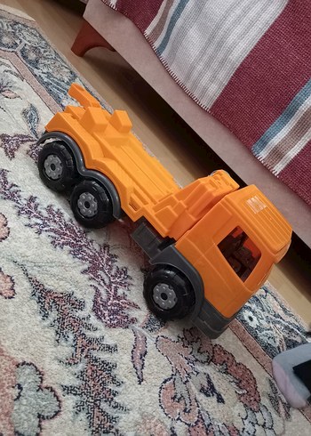 Turuncu Renkli Oyuncak Kamyon - Görsel 3
