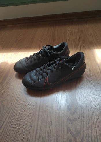 Krampon Nike