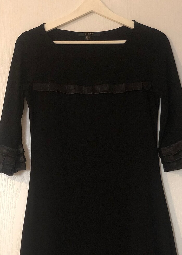 Siyah Resmi Gün ve Gece, Ofis Stili Saten Detaylı Şık Elbise - Görsel 2