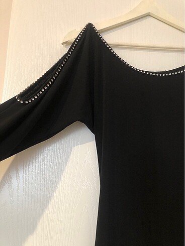 Omuz Pencereli, Taş Detaylı Siyah Abiye Elbise - Görsel 4