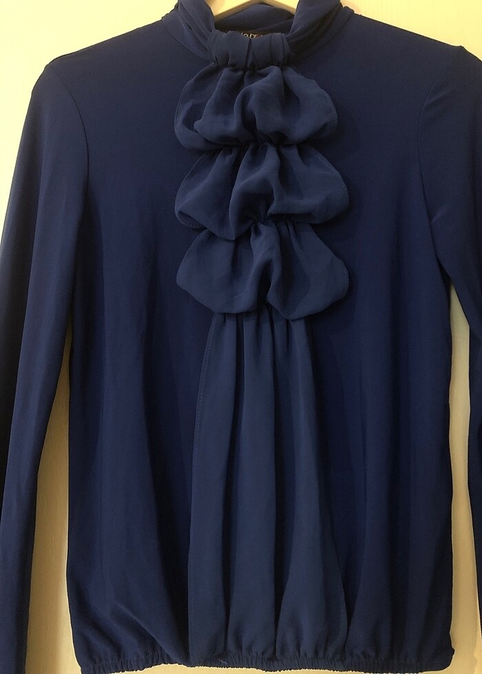 Yaka Detaylı Davet ve Ofis Stili Çok Şık Bluz - Görsel 2