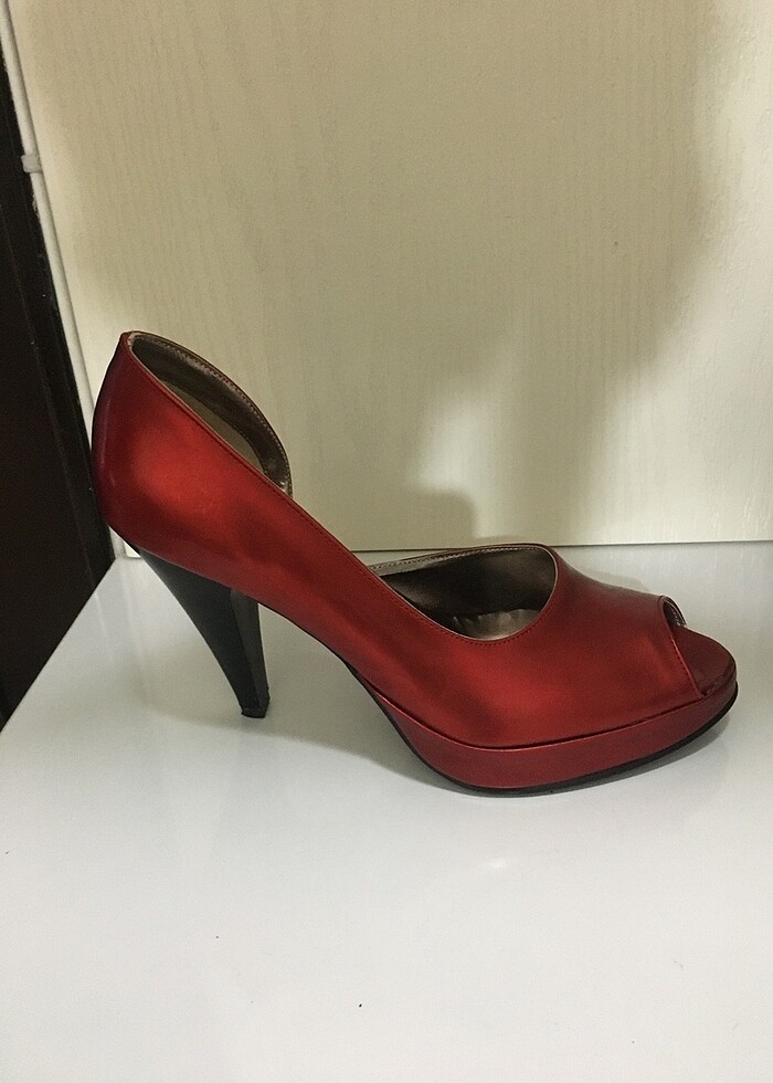 Kırmızı Rugan Abiye Ayakkabı - Görsel 2