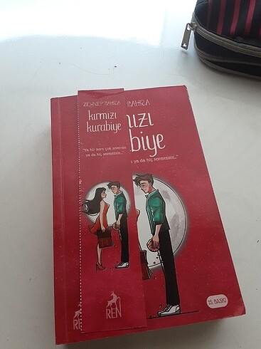 Kirmizi kurabiye 