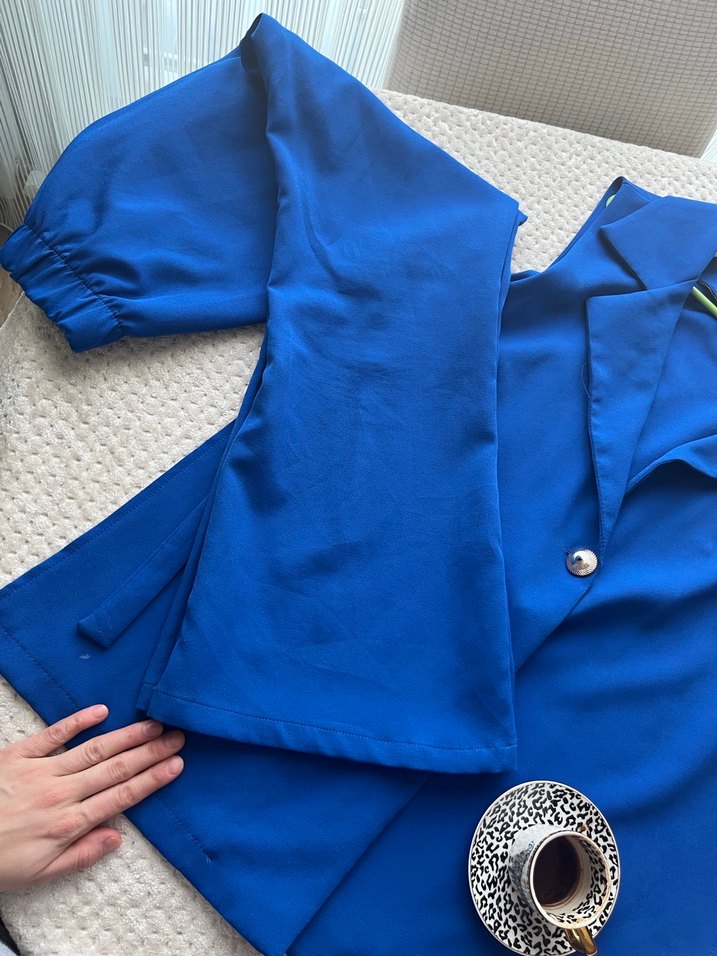 Düğmeli Kısa Mavi Kadın Takım Elbise - Görsel 3