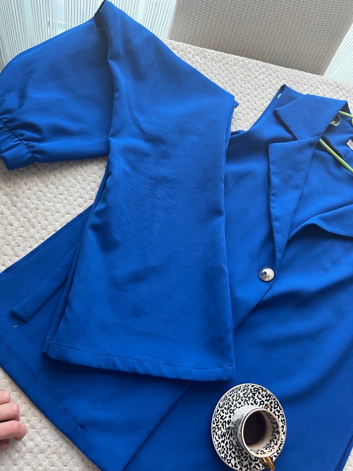 Düğmeli Kısa Mavi Kadın Takım Elbise - Görsel 4