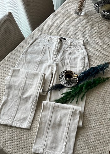 Kadın Beyaz Düğmeli Bohem Kot Pantolon - Görsel 2