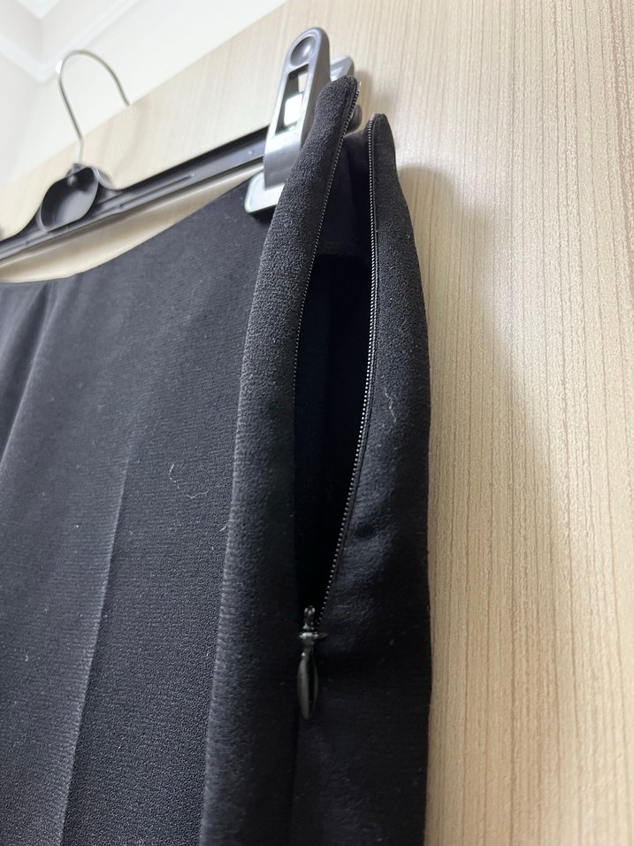 Siyah Pilili Kumaş Pantolon - Görsel 4