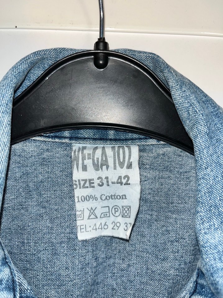 Düğmeli Mavi Kolsuz Kot Ceket - Görsel 3