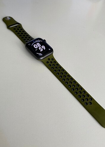  Beden gri Renk Apple Watch SE 44mm 