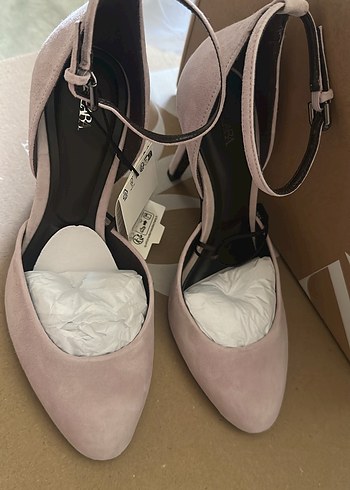 Zara Zara Pembe Süet Tokalı İnce Topuklu Kadın Ayakkabı