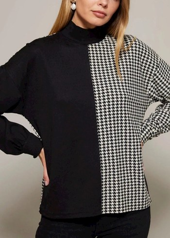 Siyah Beyaz Kazayağı Desenli Yarım Boğazlı Kazak - Görsel 4