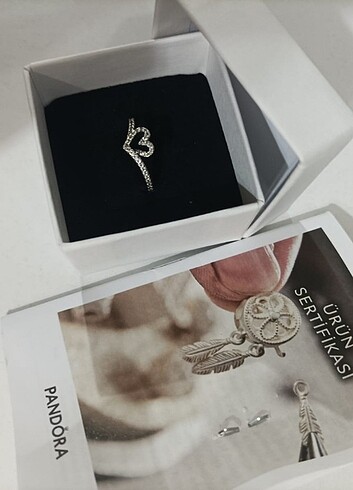 Beden Pandora Işıltılı Kalp Yüzük