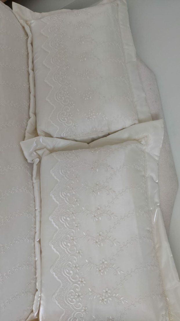 inci detaylı güpürlü yatak örtüsü - Görsel 4