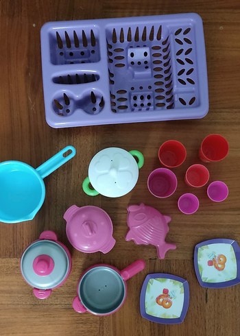 Pastel Renkli Oyuncak Mutfak Seti ve Meyveler - Görsel 3