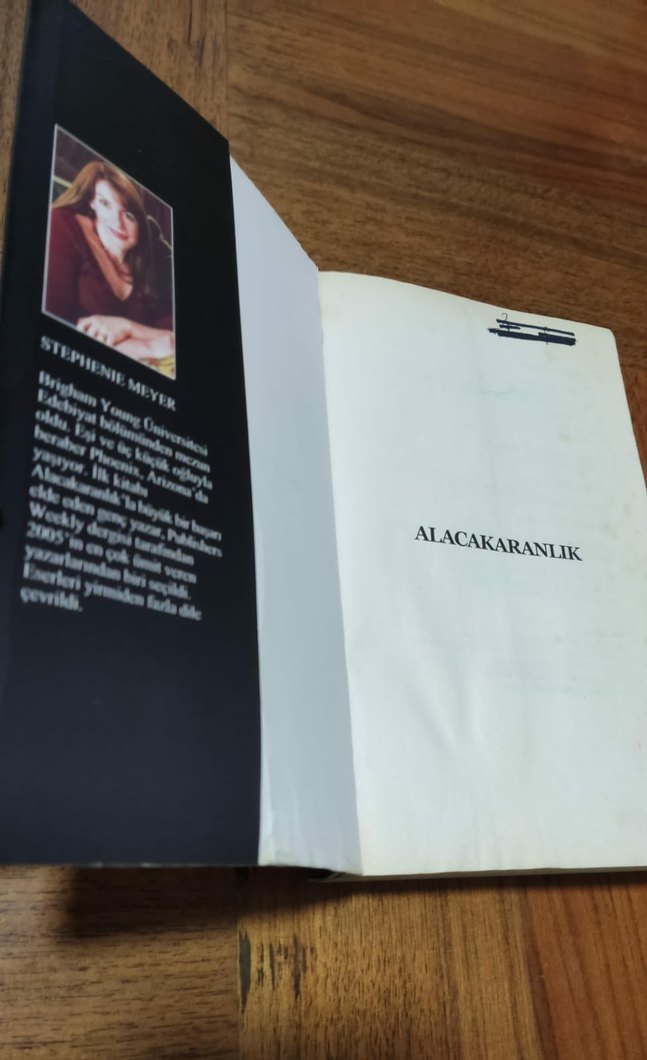 Alacakaranlık - Stephenie Meyer - Görsel 2