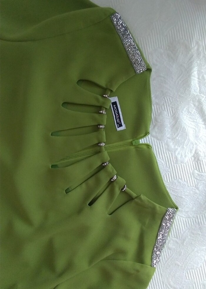 Yeşil abiye  - Görsel 2