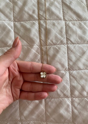 Beden Altın Renkli Zincir Detaylı Midi Kolye