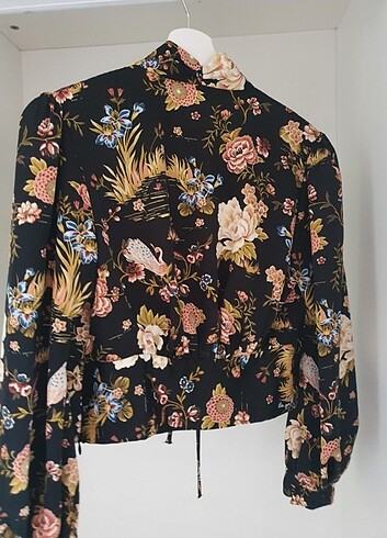 m Beden siyah Renk Zara süper crop bluz