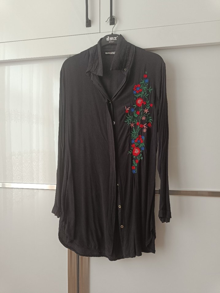 Uzun Kollu Siyah Nakışlı Bohem Kadın Gömlek - Görsel 4