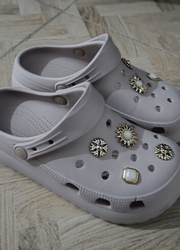 Crocs model Terlik 