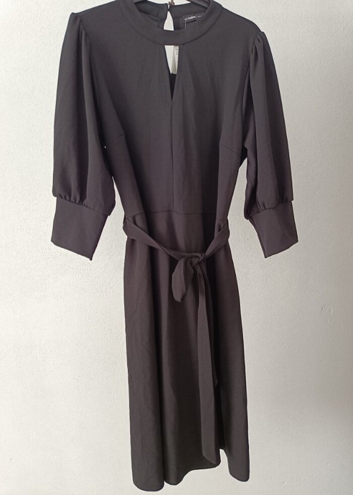 Esnek vücudu saran abiye elbise - Görsel 2