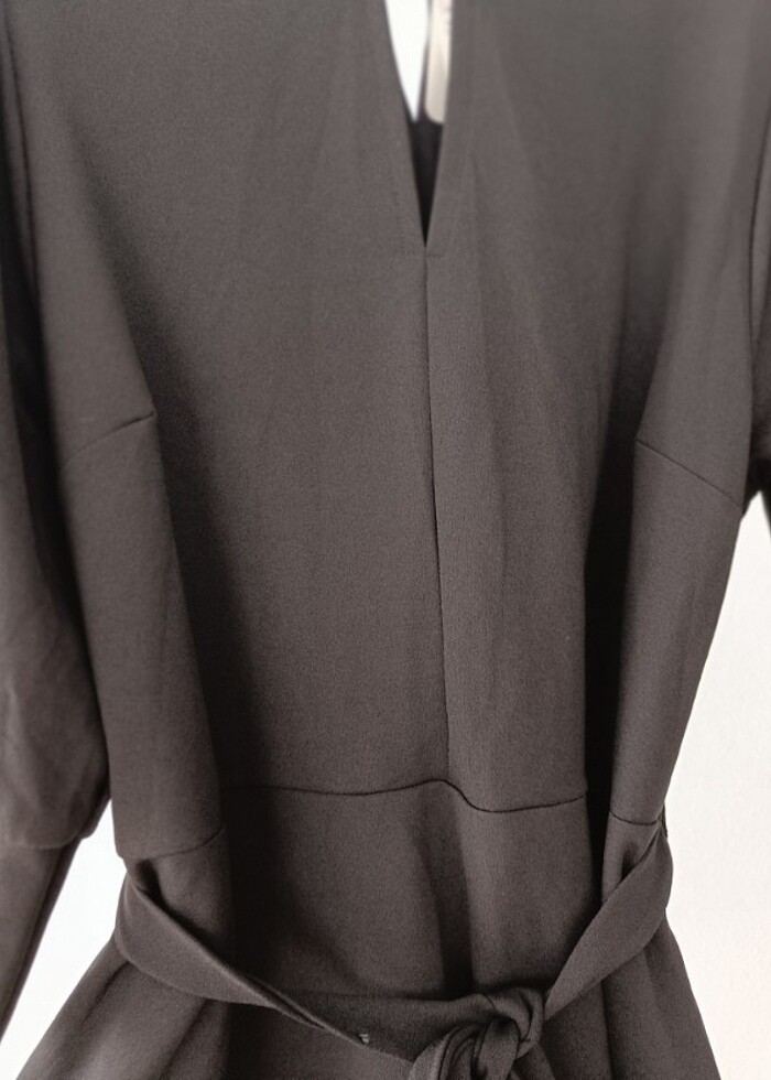 Esnek vücudu saran abiye elbise - Görsel 3