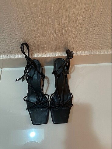 Rahat topuklu ayakkabı