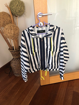 Zara Çizgili Yağmurluk