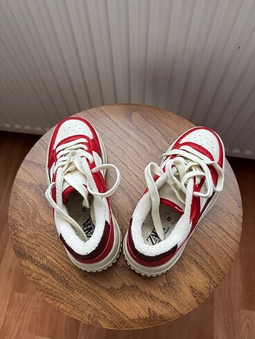 Sneaker