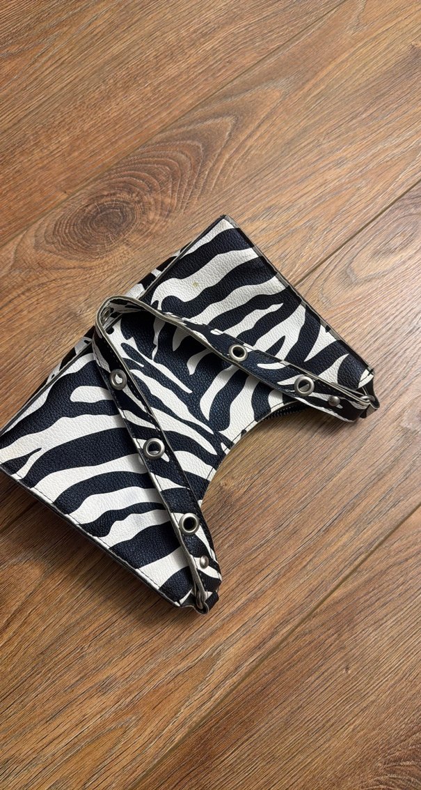 Zebra Desenli Deri Kadın Çanta - Görsel 3