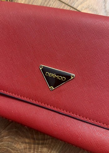 Kırmızı Zincir Detaylı Deri Kadın Çanta - Görsel 3