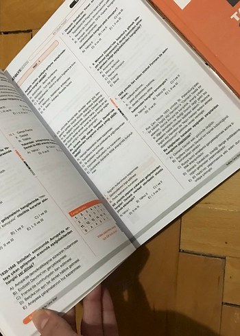 Beden Renk KPSS Tarih Soru Bankası ve Konu Anlatımı Kitapları