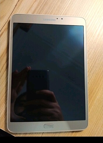 Samsung sm-t713 ekran kırık 