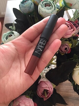 Nars walkyrie kalem ruj