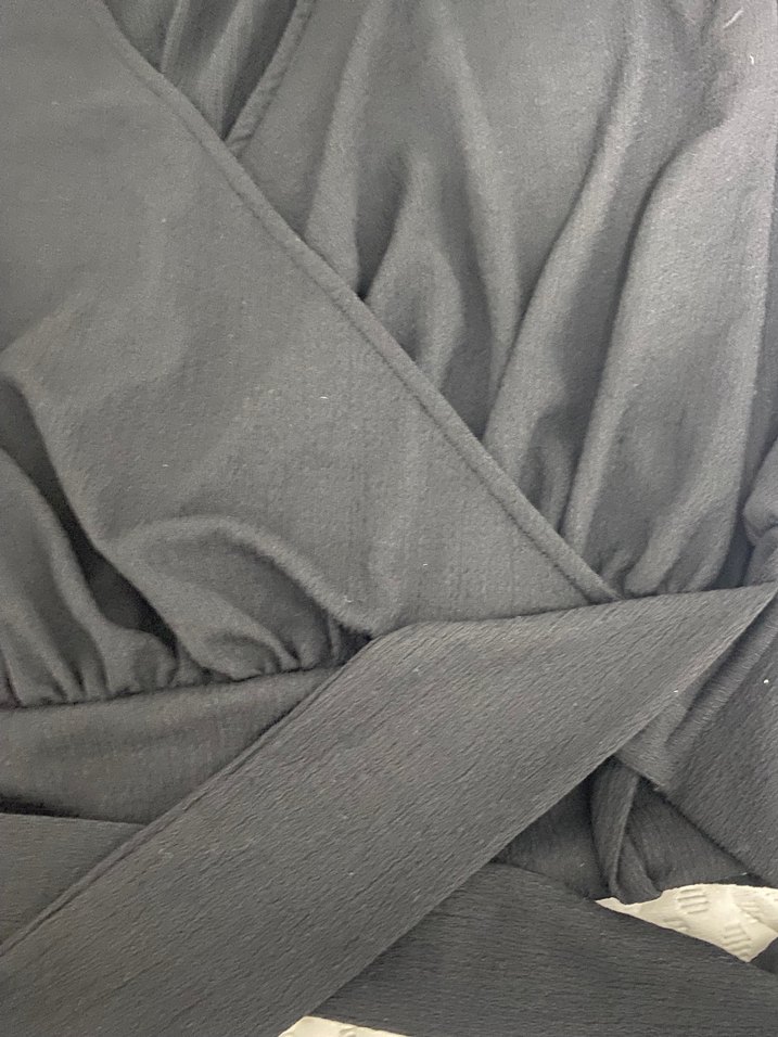 Düğmeli Siyah V Yaka Hamile Bluzu - Görsel 4