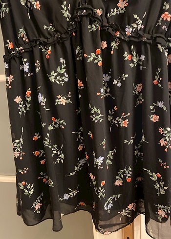 Uzun Kollu Siyah Çiçekli Midi Elbise - Görsel 2