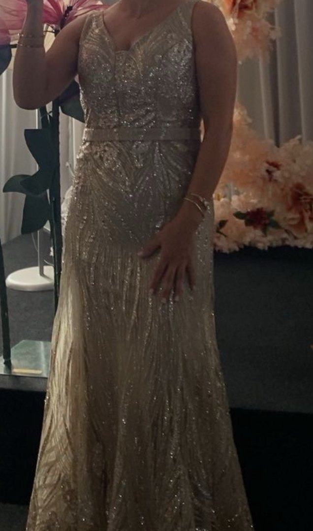 Bej Parlak Uzun Drapeli Nişan Elbisesi - Görsel 3