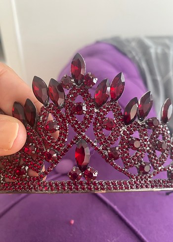 Bordo Parlak Kadın Taç kina ve nişana uygun 1 kez kullanıldı