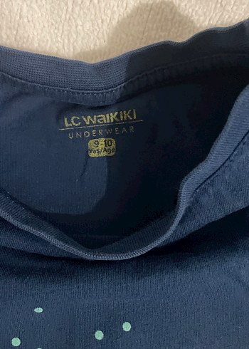 9 Yaş Beden Karanlıkta fosforlu.Erkek Çocuk Kozmik Desenli Kısa Kollu Pijama