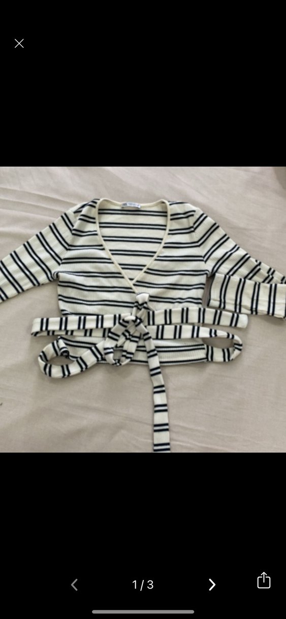 Çizgili V Yaka Triko Crop Top - Görsel 2