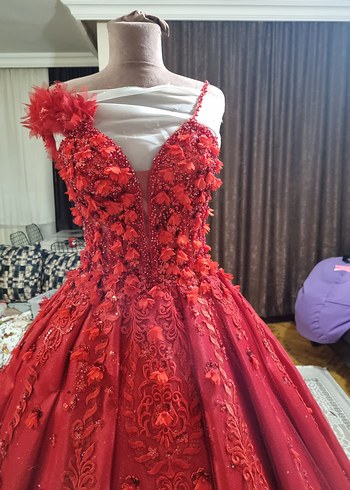 Kırmızı İşlemeli Boncuklu Straplez Nişan Elbisesi - Görsel 8