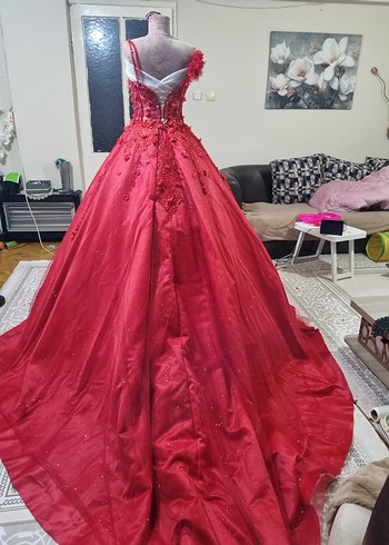 Kırmızı İşlemeli Boncuklu Straplez Nişan Elbisesi - Görsel 3