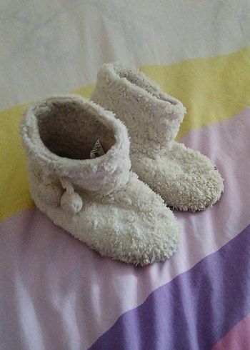 Kızlar İçin Beyaz Sıcak Örgü Ev Terliği - Görsel 2