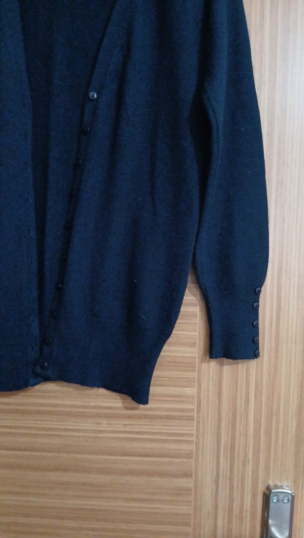 Düğmeli Siyah Midi Kadın Hırka - Görsel 3