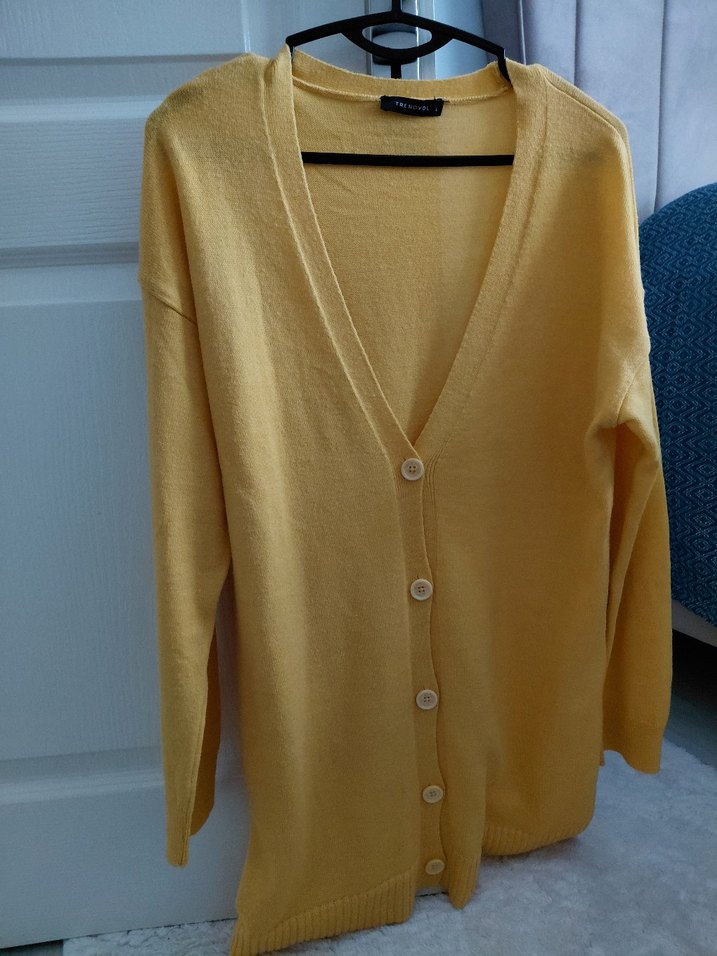 Sarı Düğmeli Kadın Midi Hırka - Görsel 3