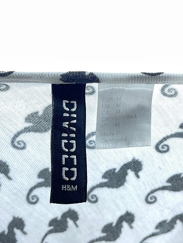 m Beden çeşitli Renk H&M Bluz %70 İndirimli.