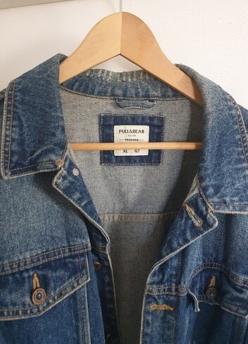 Pull and Bear kot mont